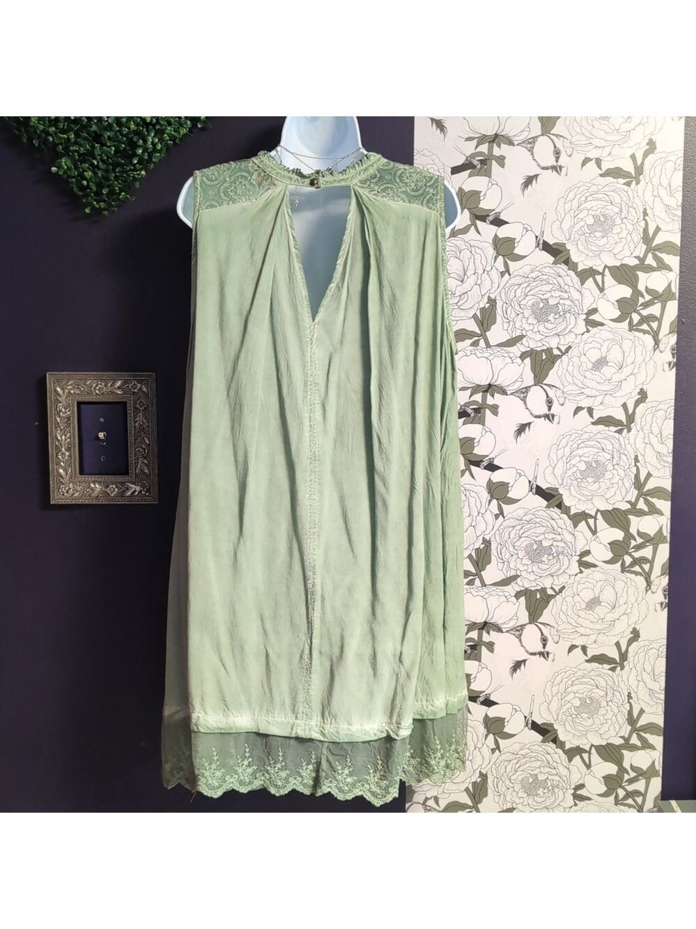 Green Lace Distressed swing dress By Umgee - Picture 6 of 7